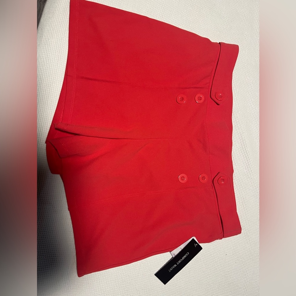 Retrology Shorts XL NWT